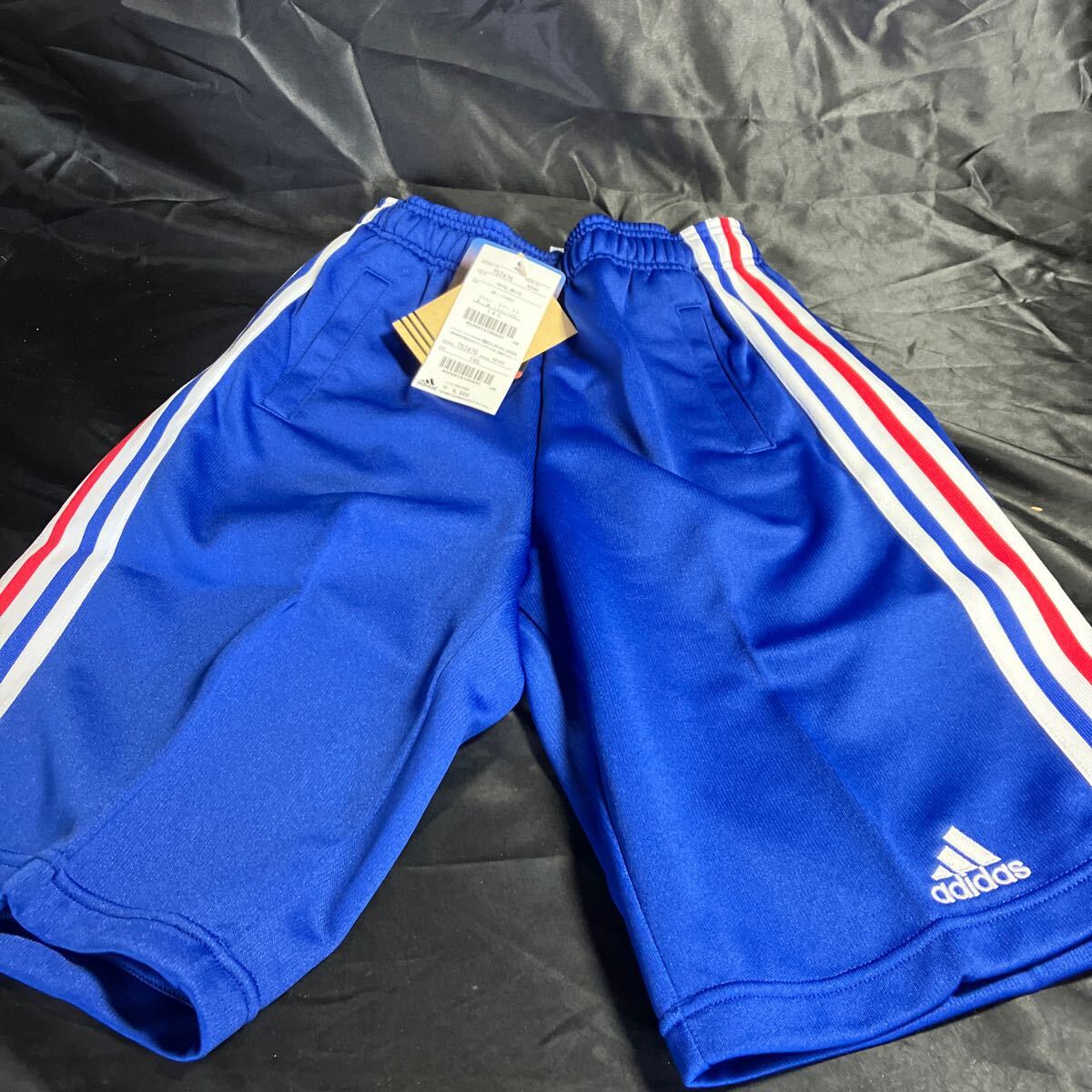 G29 adidas 75476 ハーフパンツ 140サイズ ブルー 新品未使用品 ◎刺繍ロゴ入り拍卖