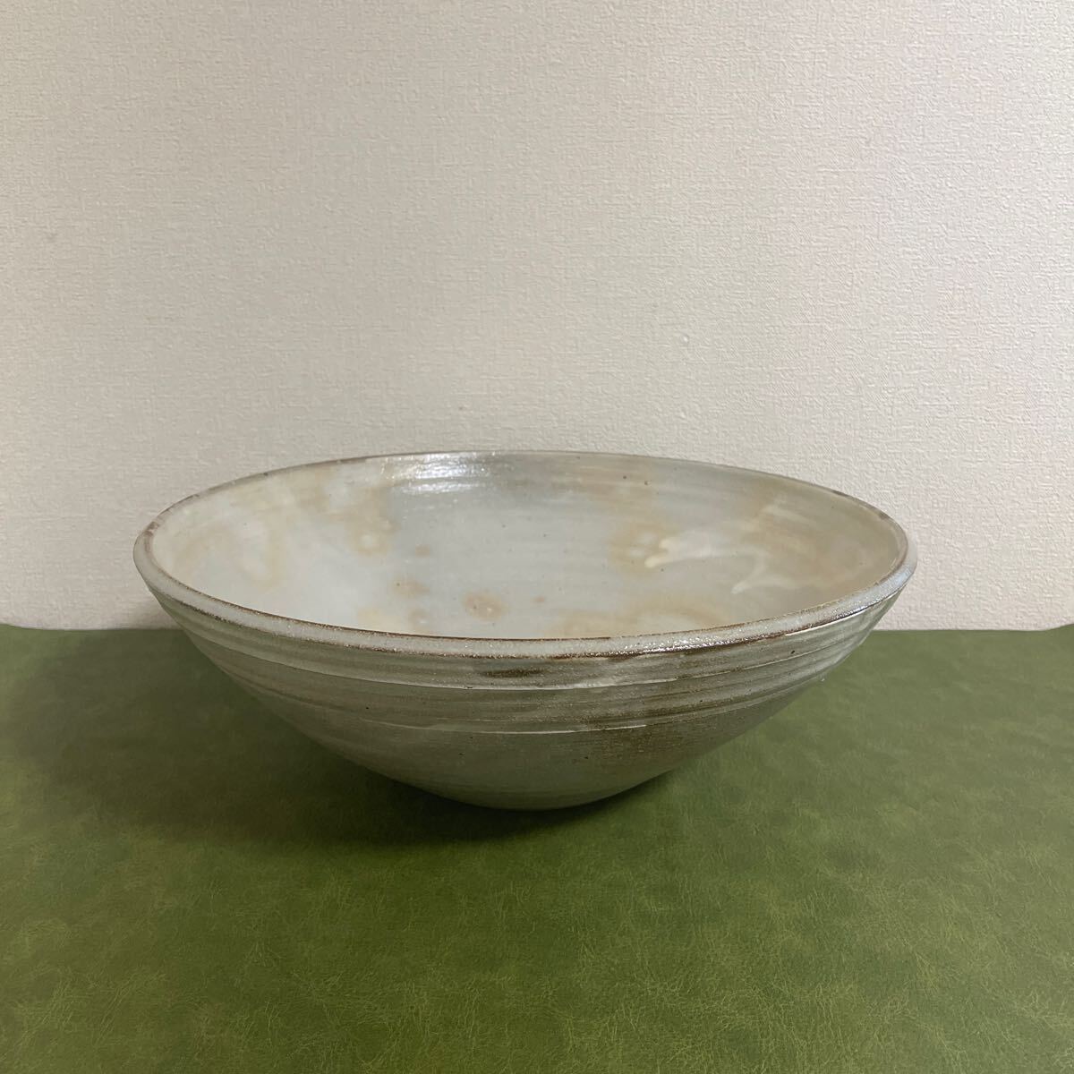 美濃焼 志野 真山窯 伊藤真司 水盤 花器 丸鉢 フラワーベース 茶道 華道具 生花拍卖