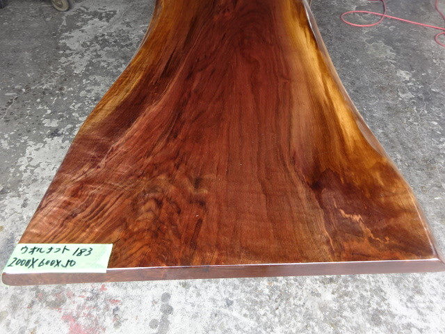 ウォールナット NO,183 2000×600×50 住宅店舗内装 無垢一枚板 テーブルカウンター 棚板 インテリア制作 リフォームDIY材料 小物制作 拍卖