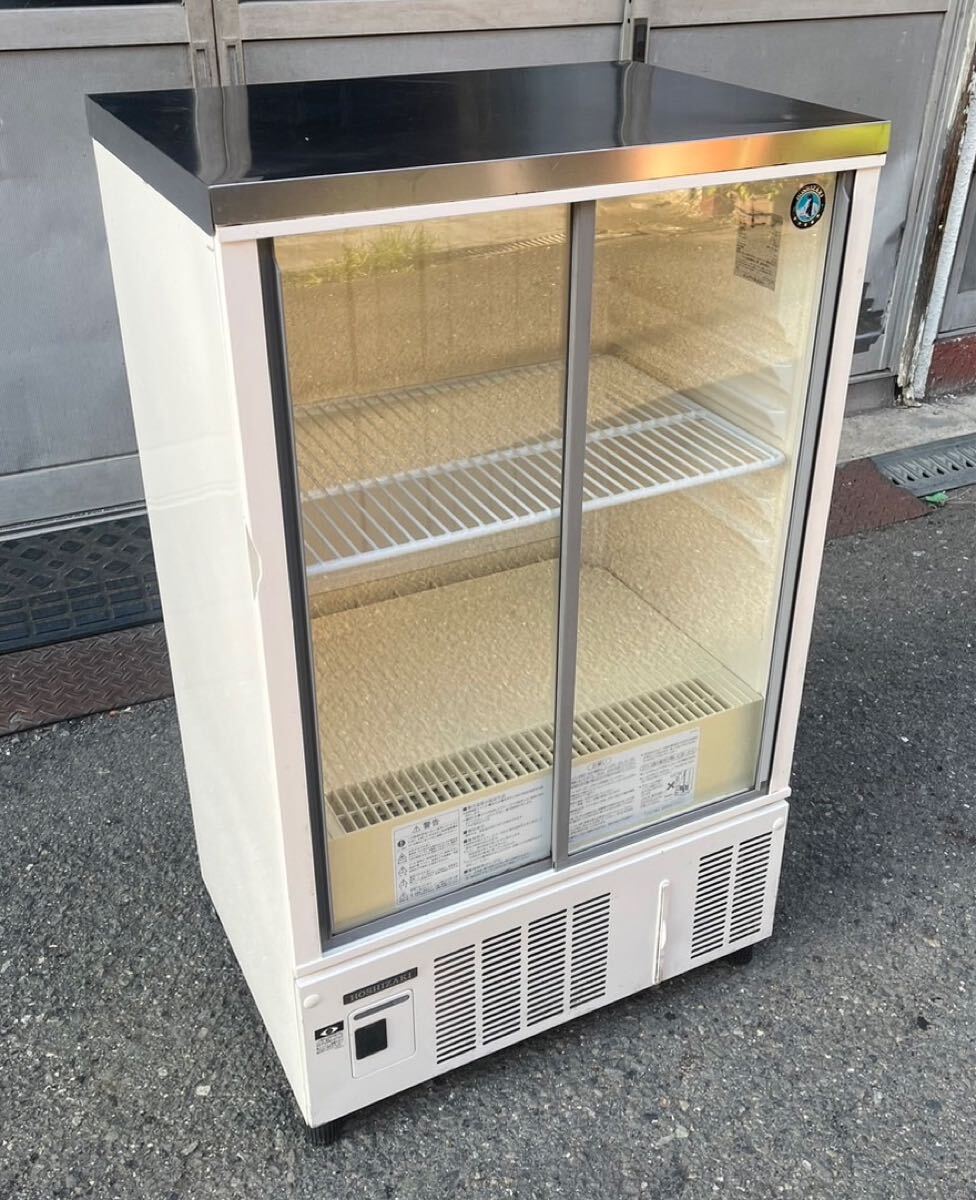 【動確済み】2017年 ホシザキ 業務用冷蔵ショーケース SSB-63CTL2 124L 100V 630×450×1080 縦型ショーケース 瓶ビール 中瓶70本収納 大阪拍卖