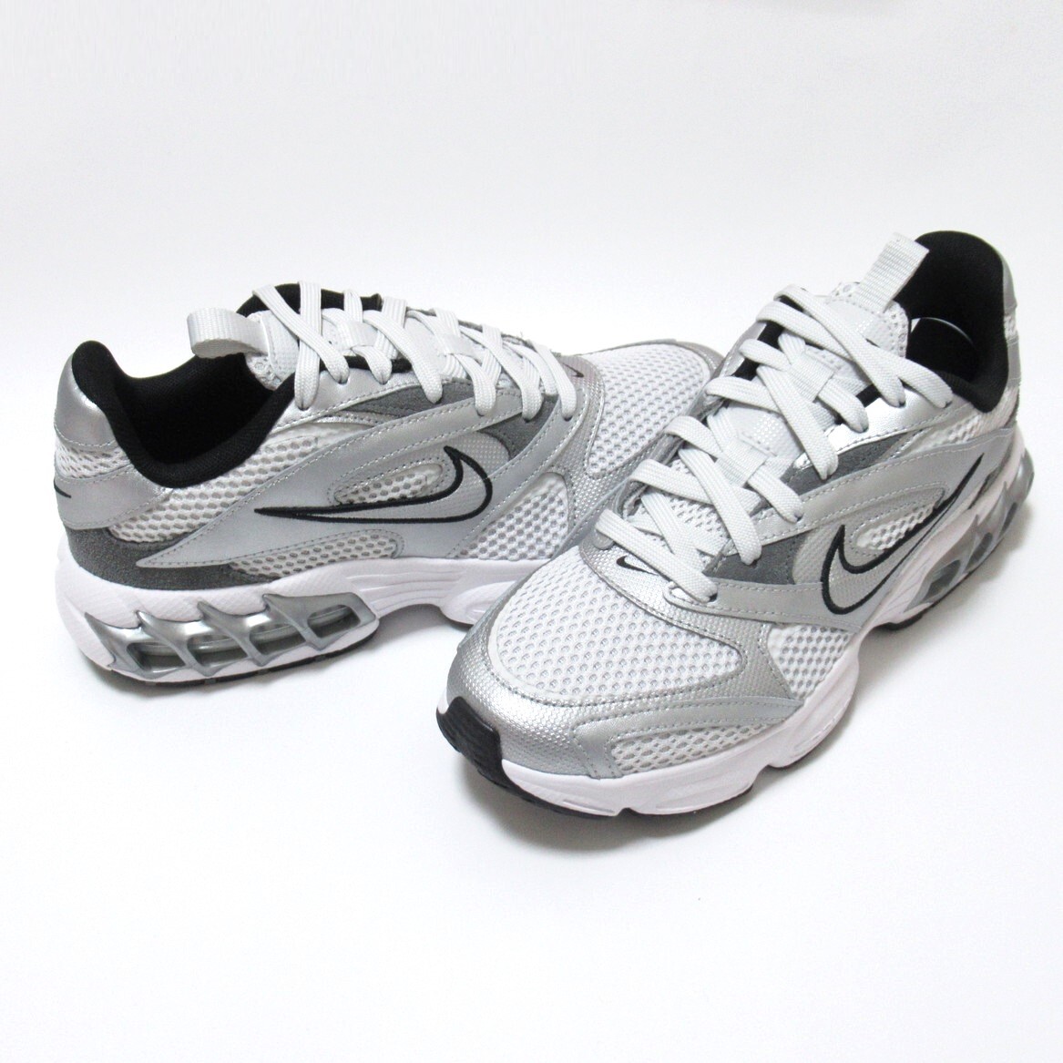 NIKE WMNS ZOOM AIR FIRE 白 銀 25.0cm ナイキ ウィメンズ ズーム エア ファイヤー シルバー DR7852-001拍卖