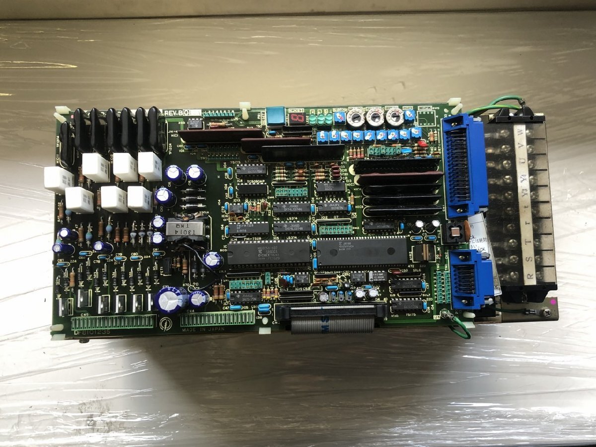 TB240012 安川電機 YASKAWA ELECTRIC サーボパック SERVOPACK CACR-SR10SB1AF 検品済み拍卖