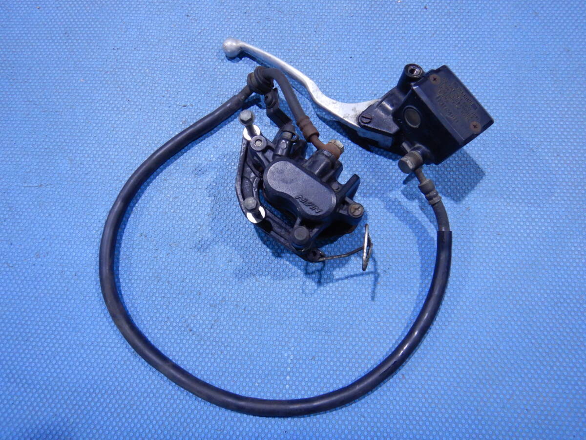 トライアンフ サンダーバード900 フロントブレーキ キャリパー マスター拍卖