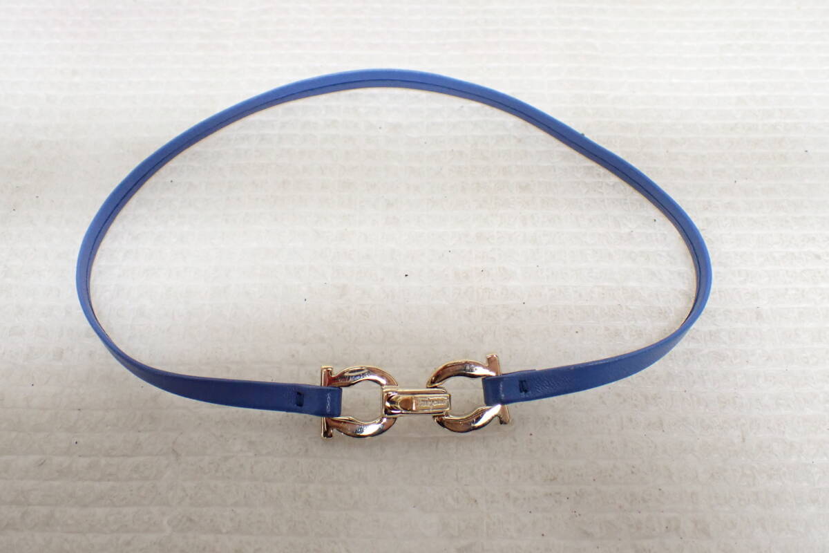 サルヴァトーレフェラガモ ガンチーニ レザー ブレスレット ブルー クリックポスト185円 B1-MA拍卖
