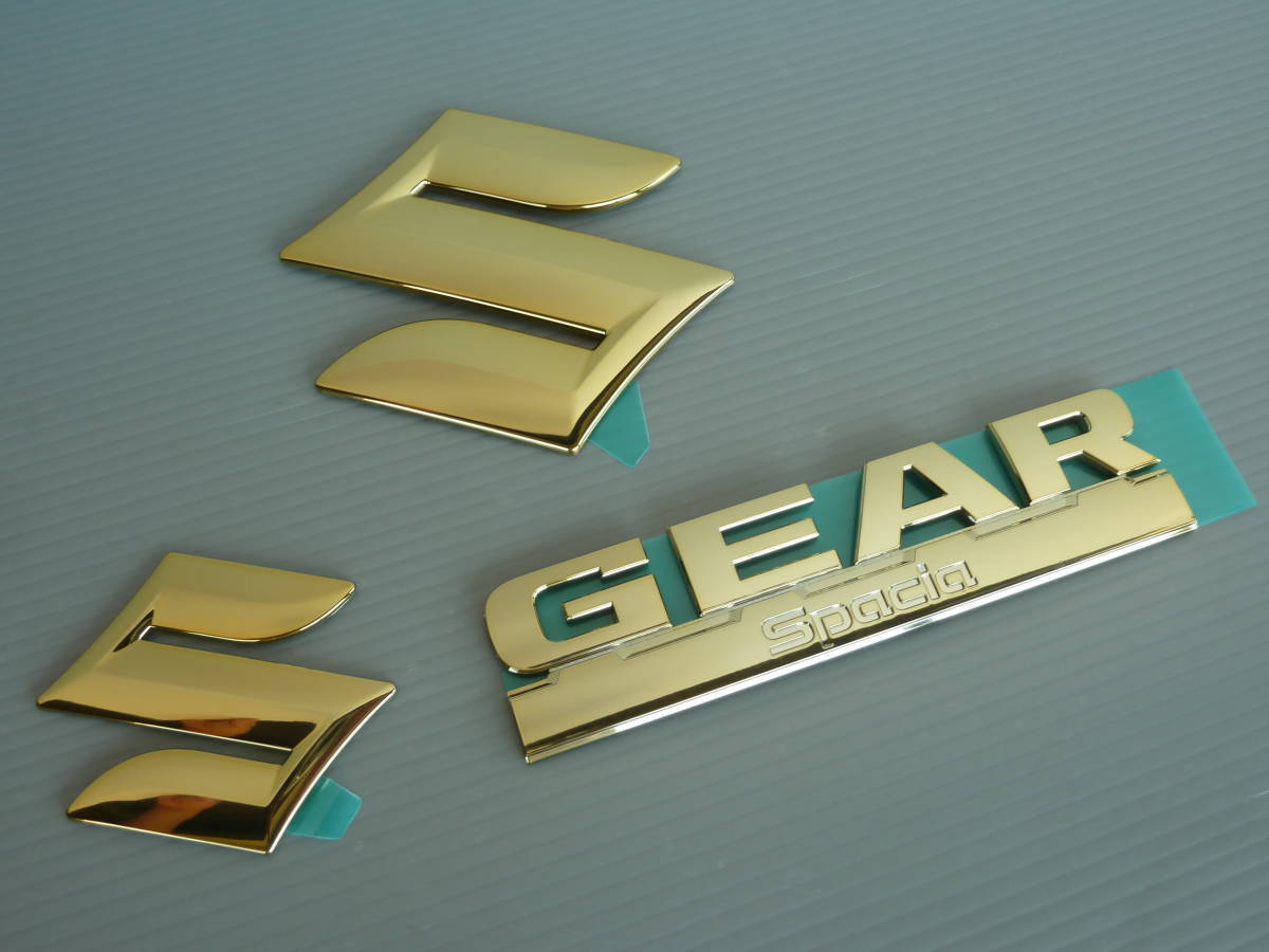 スペーシアギア MK53S スズキ純正 ゴールドエンブレムセット 新品拍卖