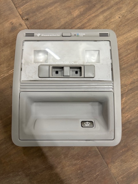 MIML★18 クラウンマジェスタ★純正 ルームランプ/室内灯★TOYOTA/部品取り車拍卖