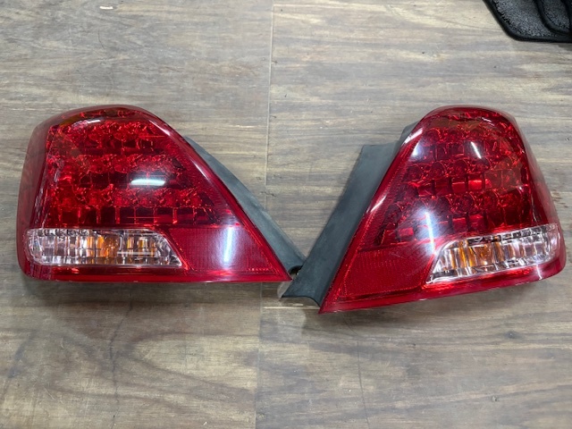 MIML★18 クラウンマジェスタ★純正 テールランプ/テールライト 左右セット★TOYOTA/部品取り車/A拍卖