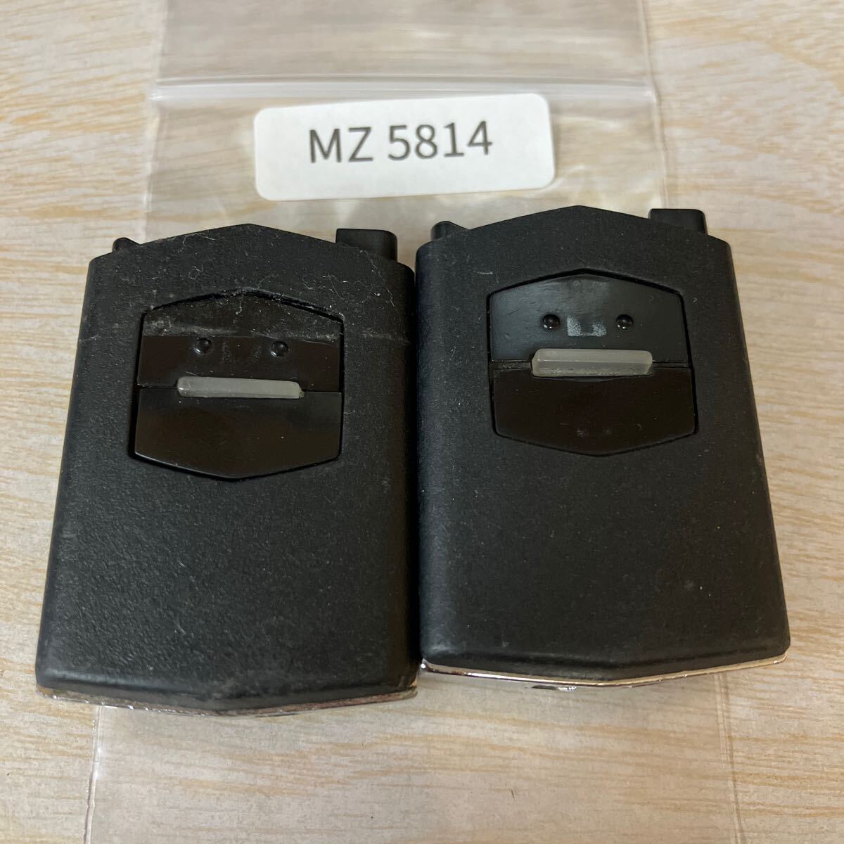 MZ5814 2個 マツダ 純正 キーレス スマートキー デミオ アクセラ プレマシー MPV アテンザ 等 ジャックナイフ 2ボタン拍卖