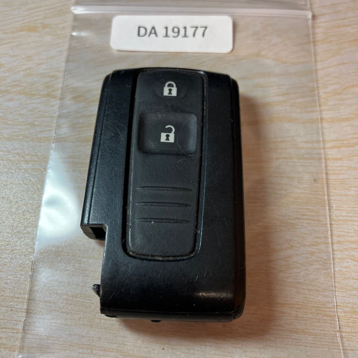 DA19177 B刻印 茶 L0429 ダイハツ 純正 スマートキー キーレス ムーヴ タント 2ボタン 2B ココア コンテ ソニカ ブーン パッソ拍卖
