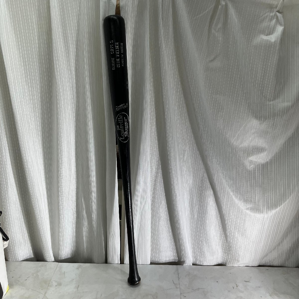 √M√ 【直筆サイン入り】 セシルフィルダー ECILFIELDER ルイビルスラッガー Louisvilleslugger Powerized モデルバット √Z-250601拍卖