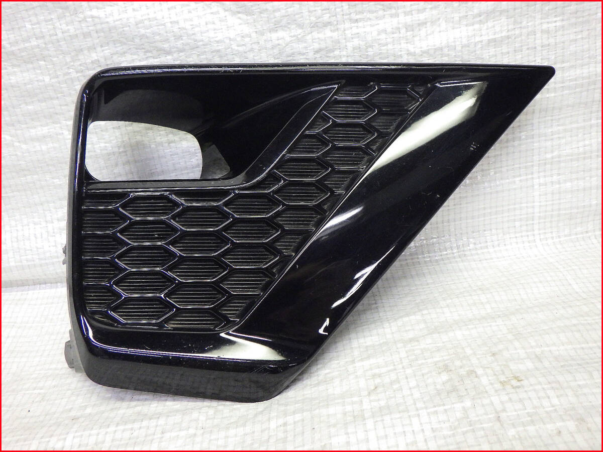 TRJ150W GDJ150W 後期 ランドクルーザープラド ブラックエディション 純正フロントバンパーフォグランプカバー 右 52030-WQ010 ランクル拍卖