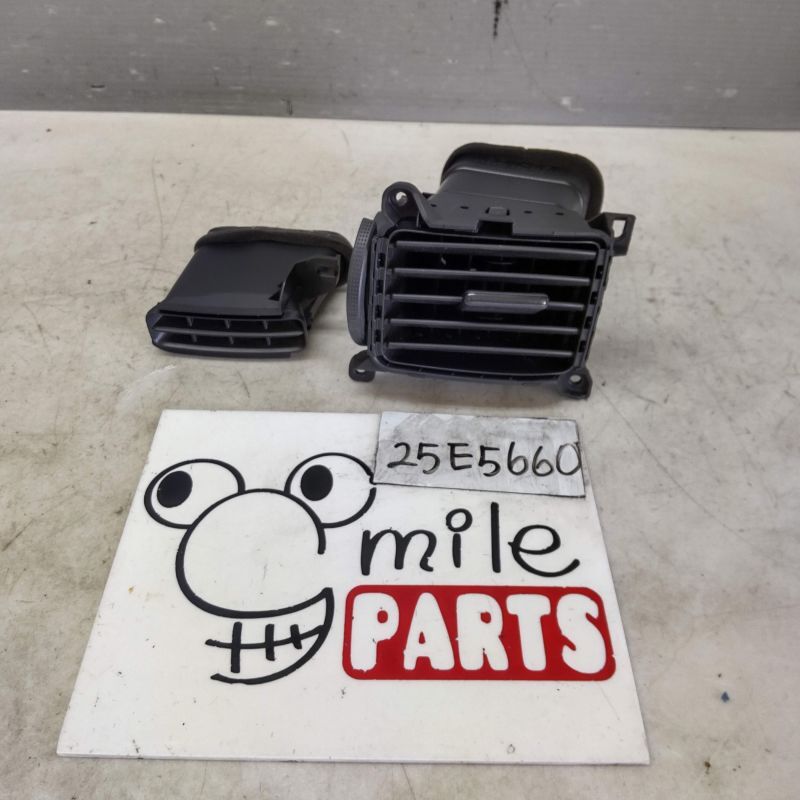 RK5 ステップワゴン 純正 運転席エアコン吹出口 1A1-15-1/25E5660*同梱不可拍卖