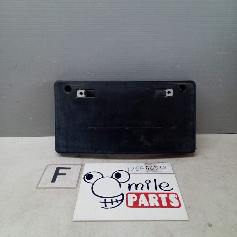 245232/W245 ベンツBクラス 純正 フロントナンバーベース 2Z5-1-4/25E5650*同梱不可拍卖