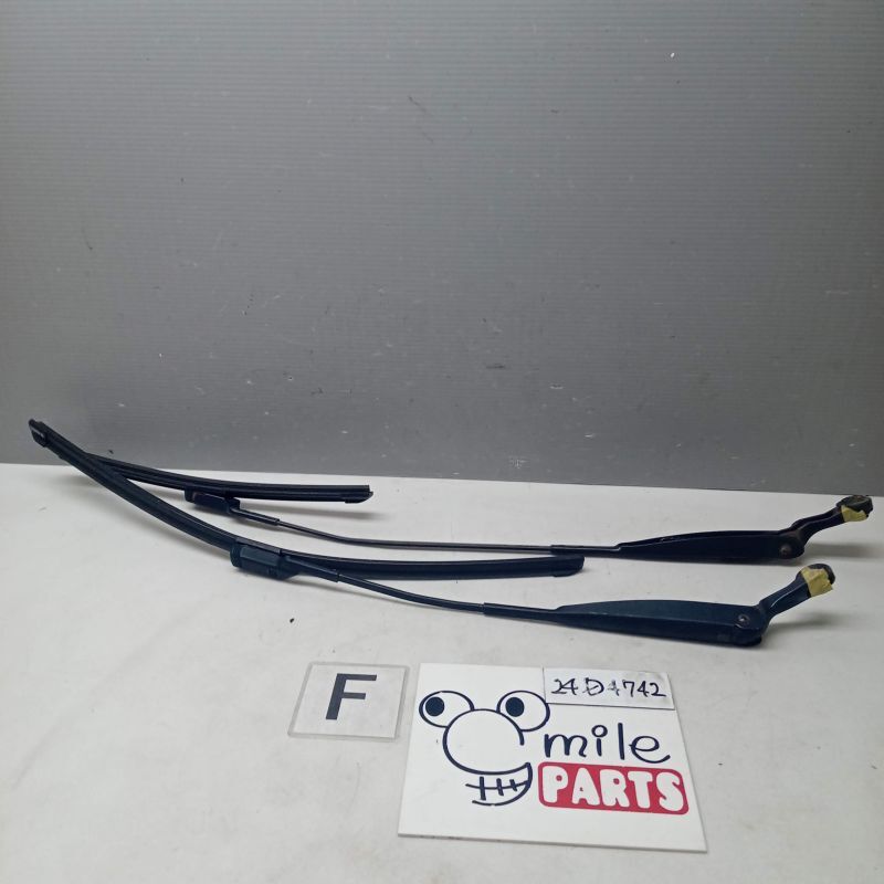 31214 フィアット500 純正 左右フロントワイパーアーム 1C1-2-2/24D4742**同梱不可拍卖