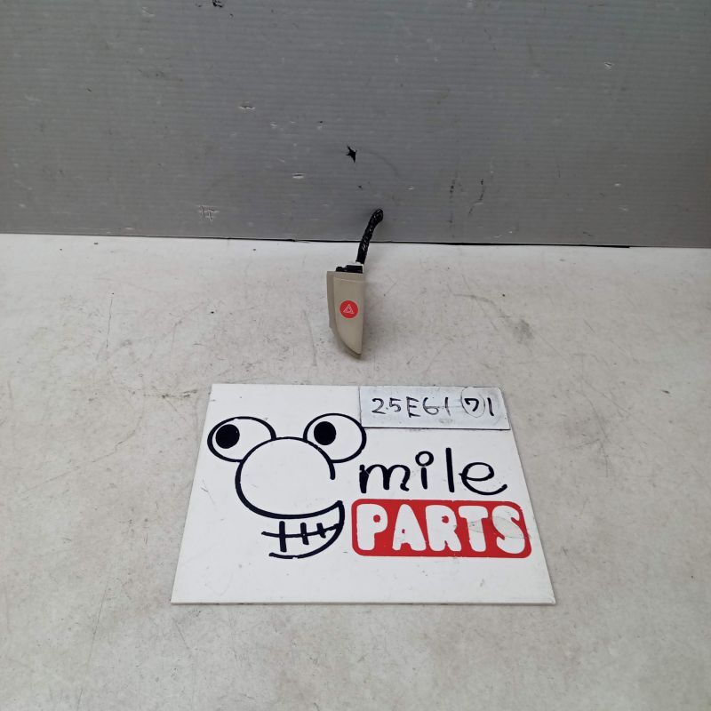 RC2/RC1 R2 純正 ハザードスイッチ 1A6-5-2/25E6171*同梱不可拍卖