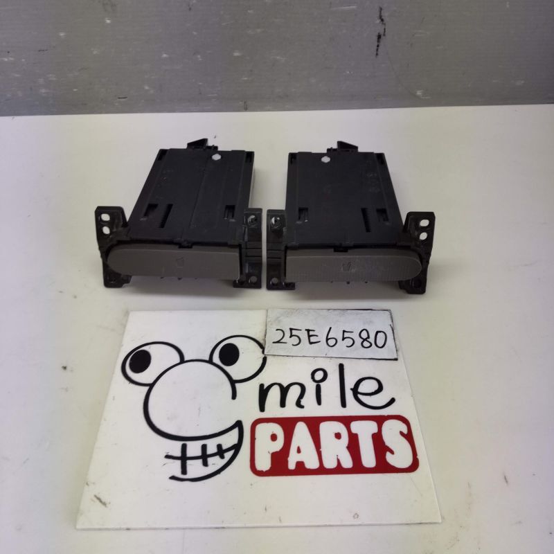 L375S/L385S タント 純正 運転席助手席ドリンクホルダー 1D5-16-6/25E6580*同梱不可拍卖