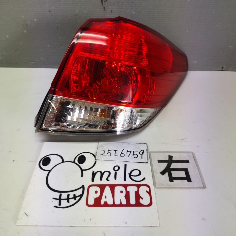 BRM レガシィ 純正 右テールランプ 1A3-14-1/25E6759*同梱不可拍卖