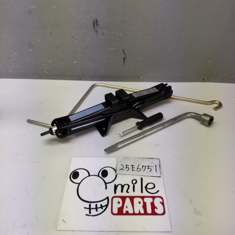 BRM レガシィ 純正 ジャッキセット 1A3-13-1/25E6751*同梱不可拍卖