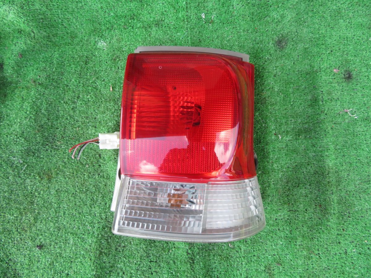 80 01 タント L375S L385S 右 テールランプ テールレンズ テールライト ICHIKOH D066拍卖
