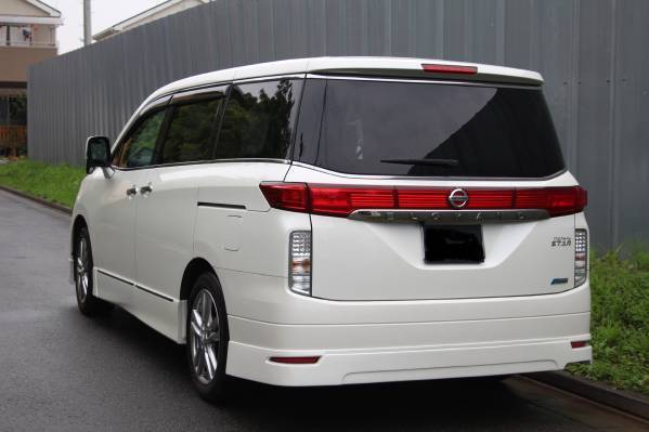 EAGLE エルグランド E52 ハイウェイスター リアハーフスポイラー 前期・後期 ☆拍卖