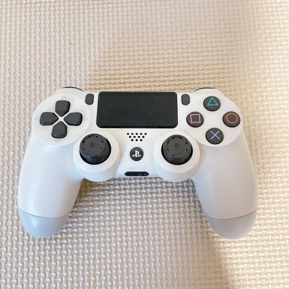 【ジャンク】動作未確認 PlayStation4 ワイヤレスコントローラー DUALSHOCK4 グレイシャー・ホワイト CUH-ZCT2J拍卖
