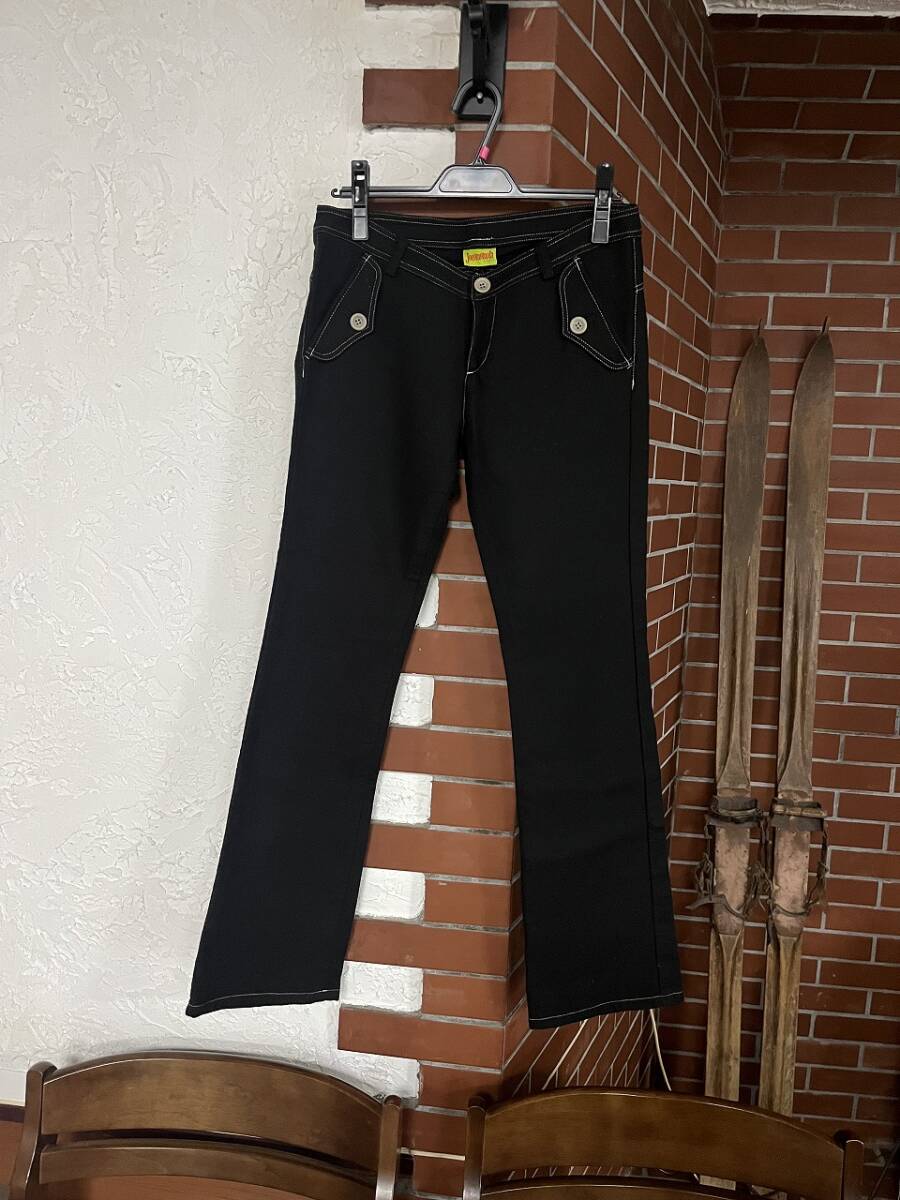 ホコモモラJocomomola ブラックデニムパンツ サイズ40拍卖