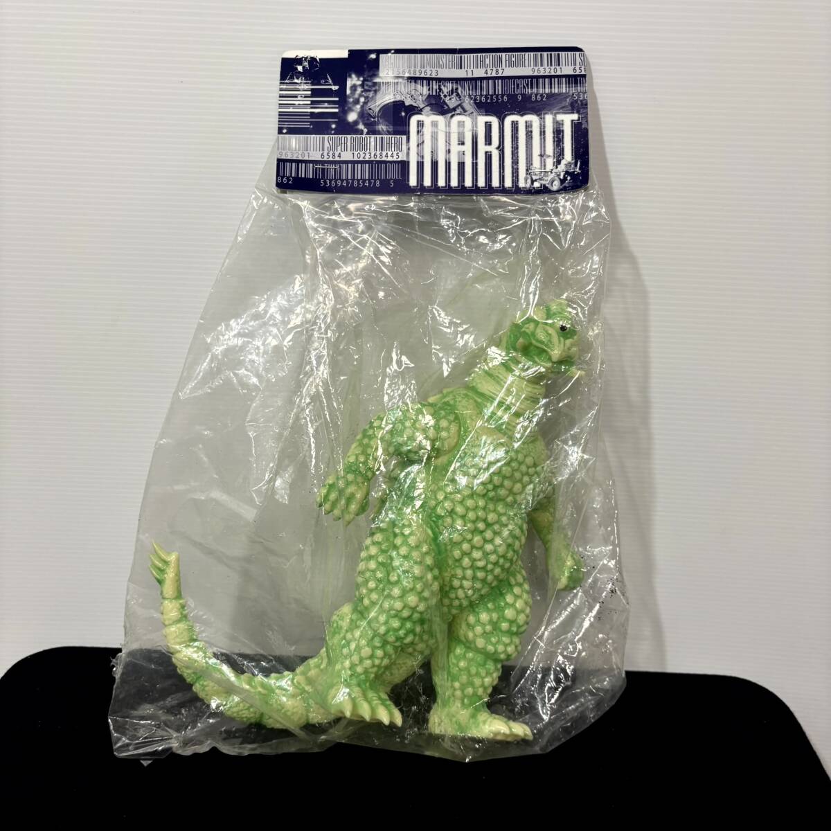 未開封 マーミット ザゴラ ソフビ 蓄光 中岡俊哉 ターゲットアース k37048拍卖
