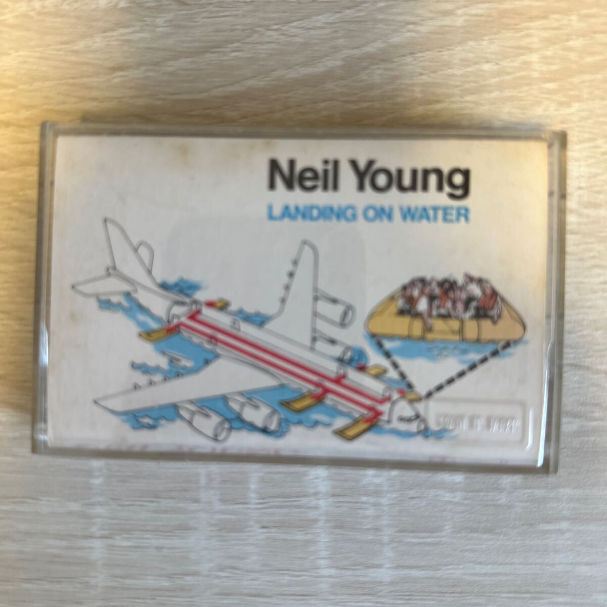 NEIL YOUNG LANDING ON WATER カセットテープ拍卖