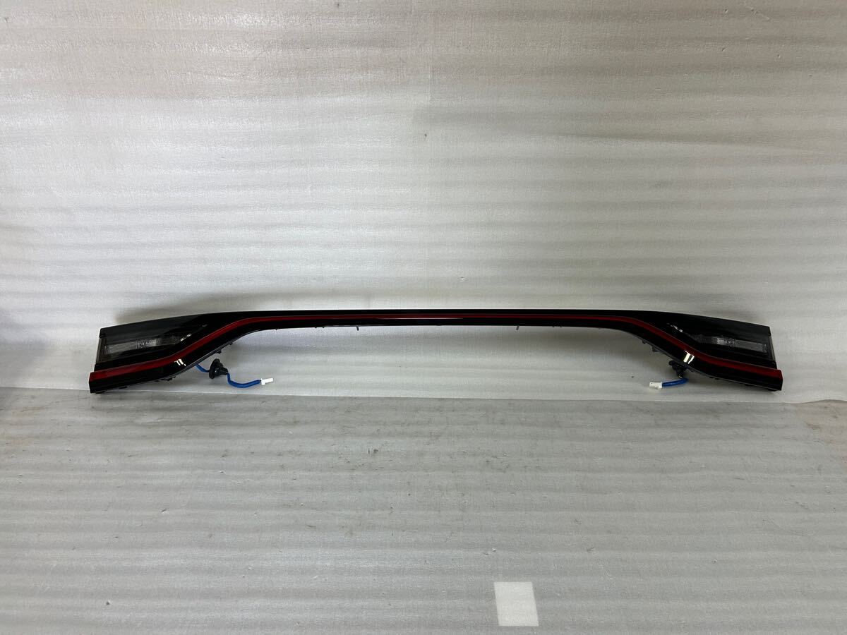 11308 美品 レクサス MAYH10 LBX テールライト テールランプ センター ICHIKOH 52-348 81580-52440拍卖