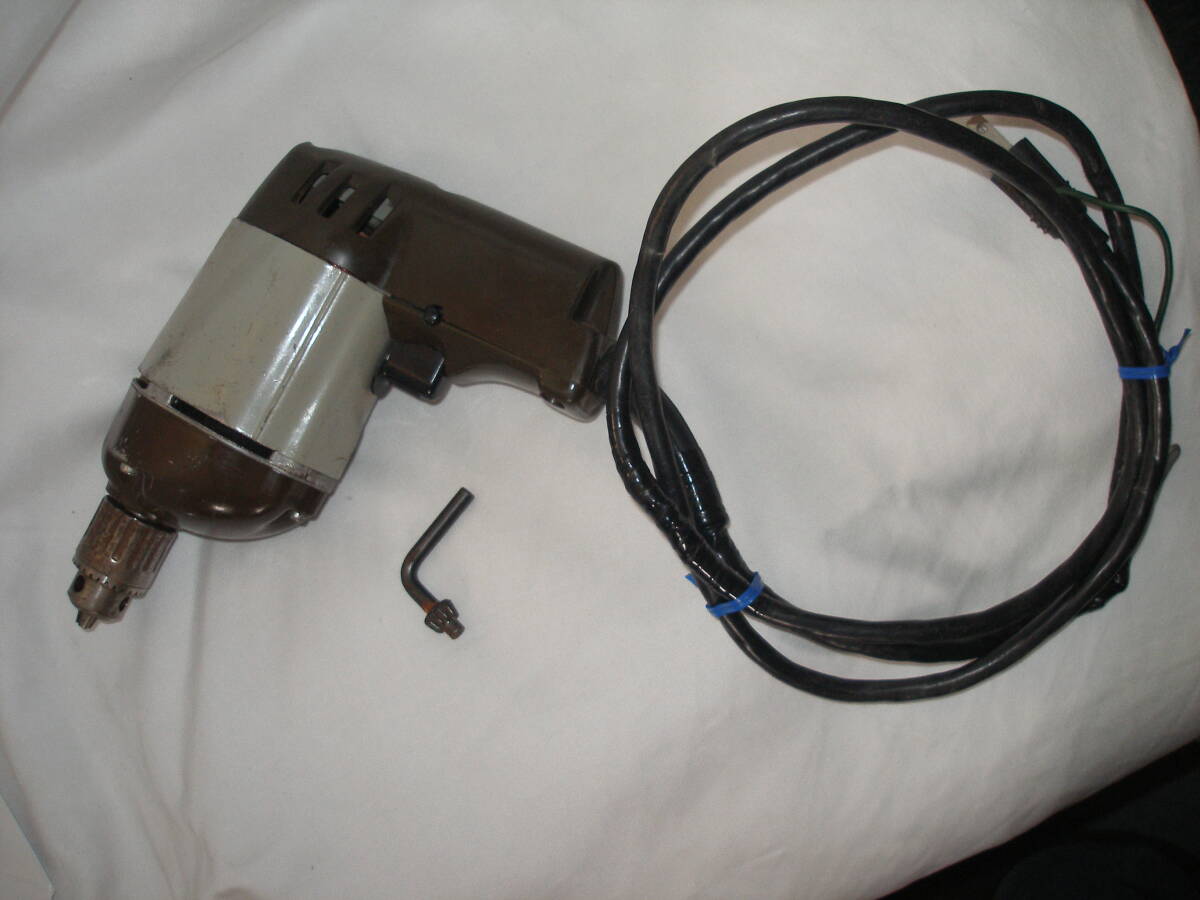 Black&Decker 小型電気ドリル 回転確認済み 現状の中古品拍卖