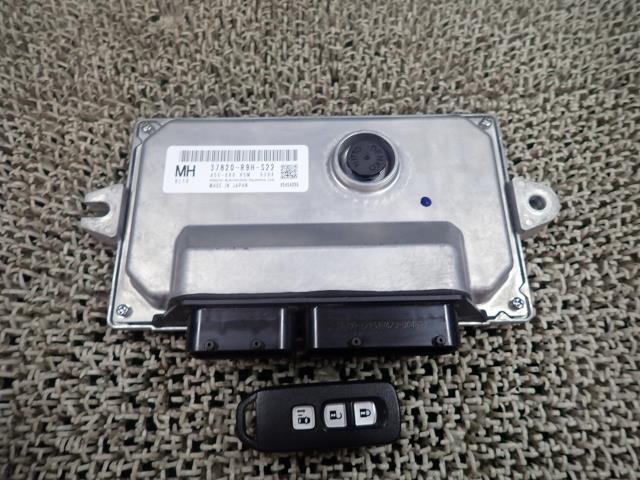 N-BOX DBA-JF1 エンジンコンピューター NH875P 37820-R9H-S22拍卖