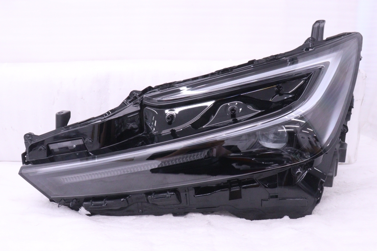 56-1160★美品 LED ZVW60 プリウス★左ヘッドライト KOITO 47-123 打刻:X ASSY ブラック 純正★トヨタ (RO)拍卖