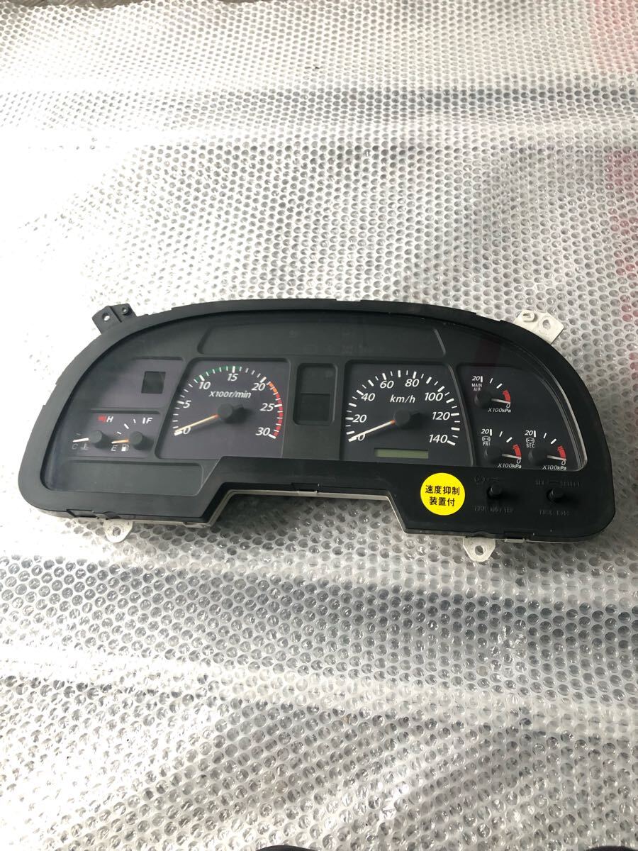 ギガ いすず イスズ スピードメーター 動作品 1773拍卖