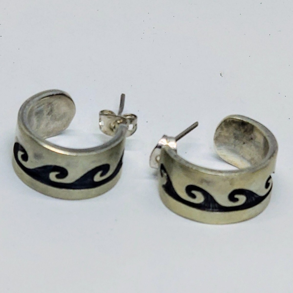 新品USAインディアンジュエリー波waveスターリングシルバー楕円長さ50mm 幅9mm重9.97gmホピ族HOPIダブルオーバーレイネイティブアメリカン拍卖