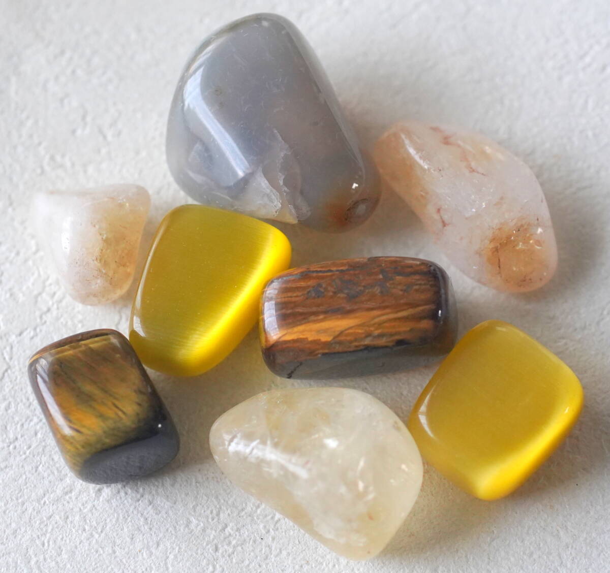 ゴールド系 タンブルストーン 8個セット メノウ シトリンクォーツ タイガーアイ イエローキャッツアイ まとめて 黄金の石拍卖