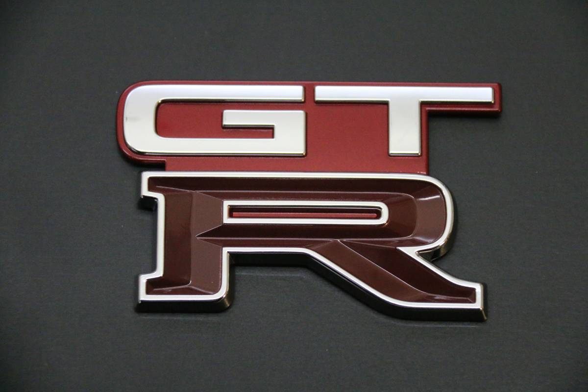 BNR32 スカイラインGT-R エンブレム 84896-05U01(グランベリーレッドパールAH3)日産純正 nismo ヘリテージ 84896-RHR21 新品未使用拍卖