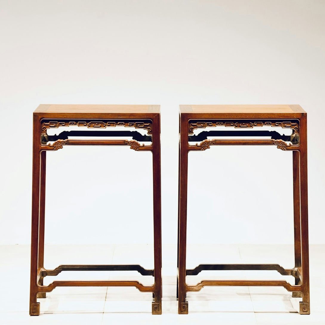 ▼渡鶴羽▼A3529清時代 黄花梨 花几 卓一対 黄花梨木細密彫 超絶技巧 高手すり 旧蔵家具 珍品旧蔵 古家具拍卖