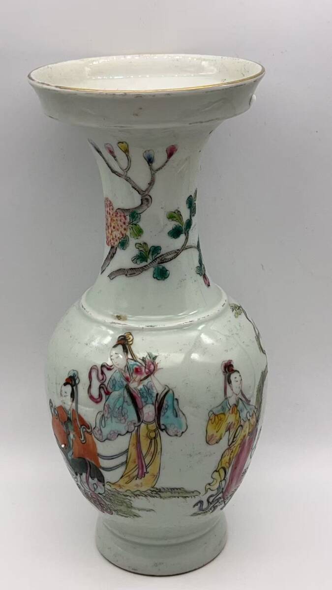 清嘉慶時代 【大清嘉慶年製】在銘 粉彩人物物語文盤口瓶 景徳鎮 花瓶 唐物 古賞物 時代物 花器 茶道具 【旧家蔵出し】(Y-5)拍卖
