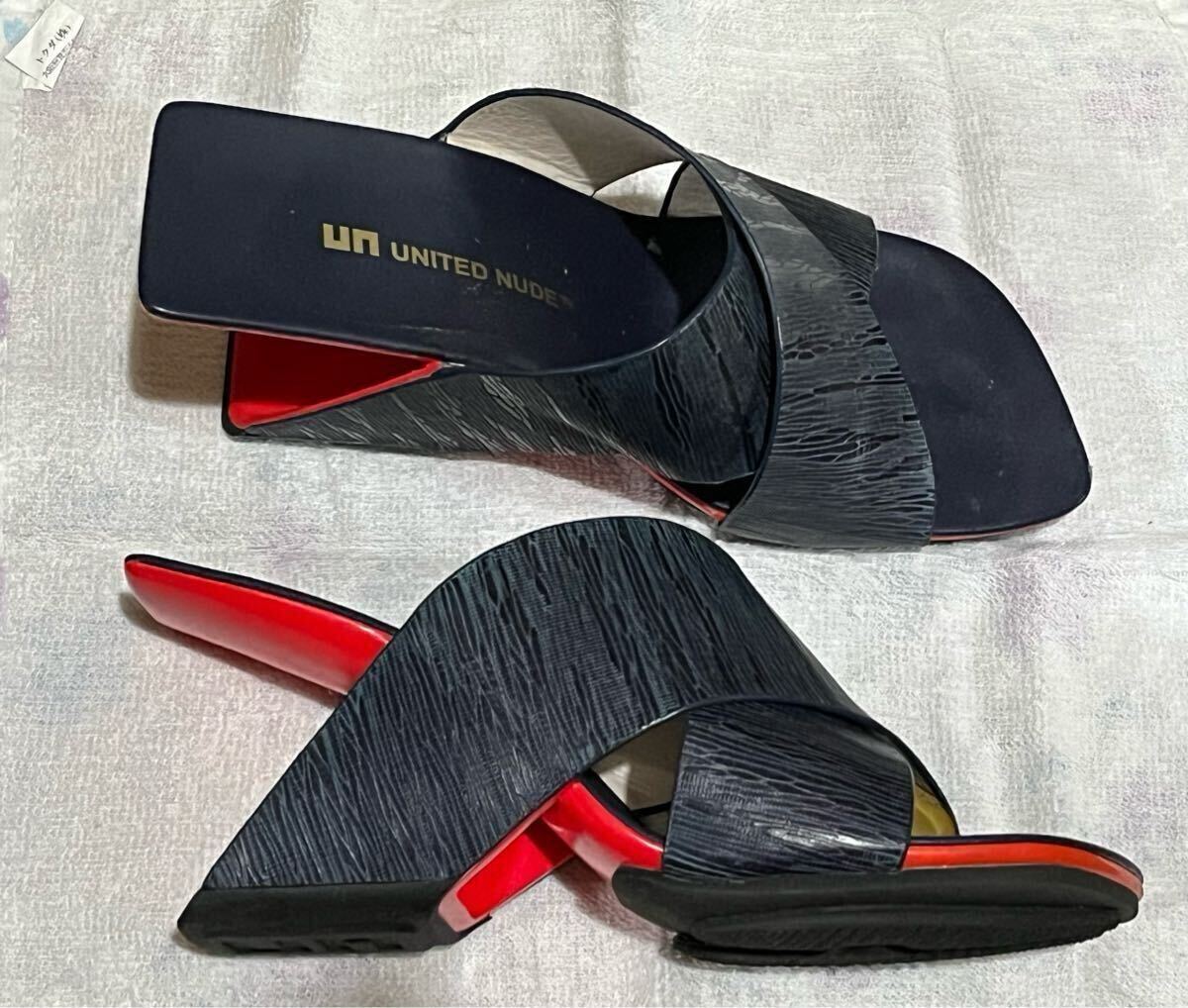 4万UN UNITED NUDE LOOP X 格安美品 ネイビー紺ブルー系 レッド赤 サンダル ストラップなし 可愛い 個性的お洒落 厚め幅広ヒール8cm拍卖