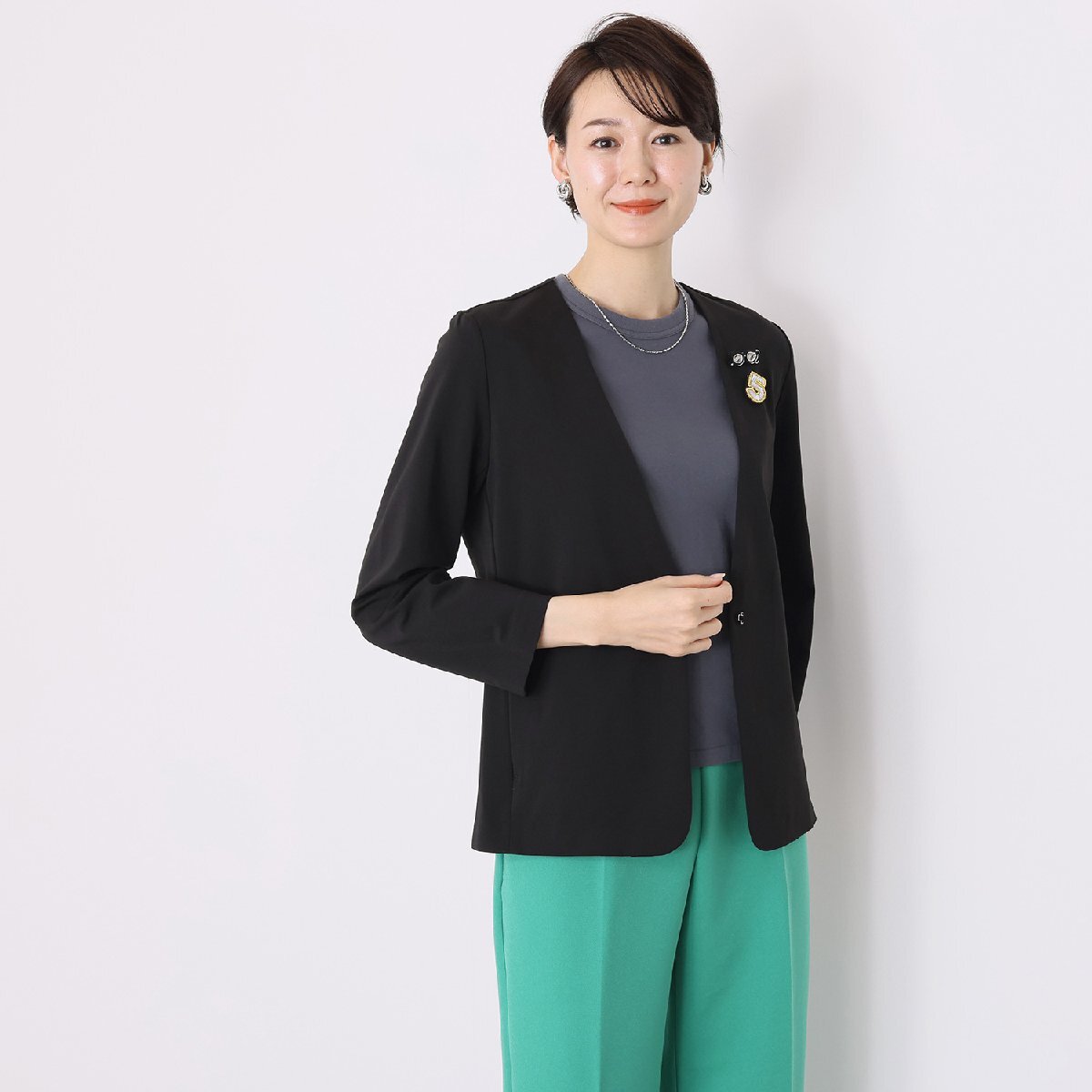 【新品未使用】アンリック オーブルー ピンバッチ 2個付 リラックス ストレッチポンチ カラーレスジャケット 黒 L【参考価格¥6,980-】拍卖