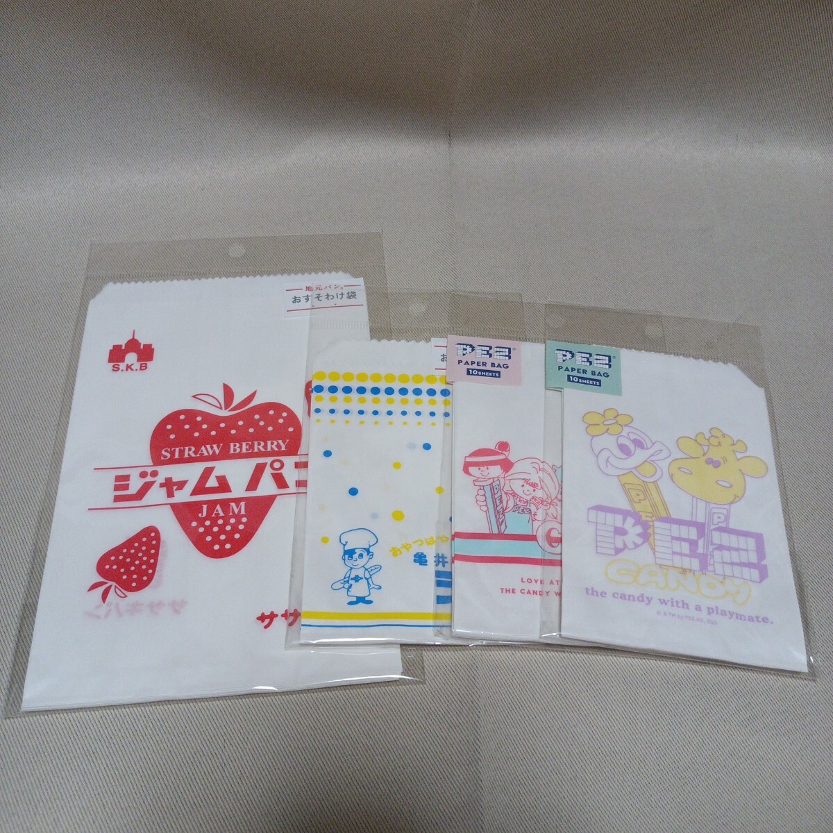 地元パン おすそ分け袋 平袋 4個セット ジャムパン 亀井堂のラスク PEZ ペーパーバッグ 日本製拍卖