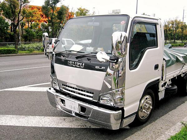 超低PMエルフ2tワイド用 S310スペシャルバンパー拍卖