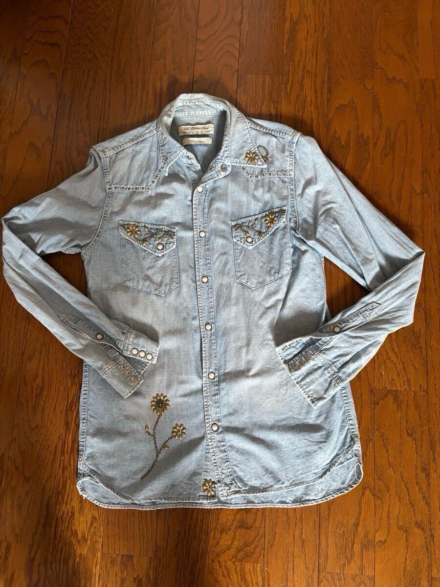 名作 即完売【定価3.2万】REMI RELIEF レミレリーフ デニムウエスタンシャツ M 加工 スタッズ パッチワーク メンズ フラワー拍卖