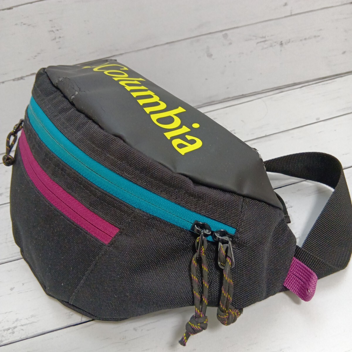 ★最終価格★洗練されたシルエット★Columbia/コロンビア/黒/ブラック/機能性/実用性に高評価!男女兼用 ウエストポーチ ボディバッグ拍卖