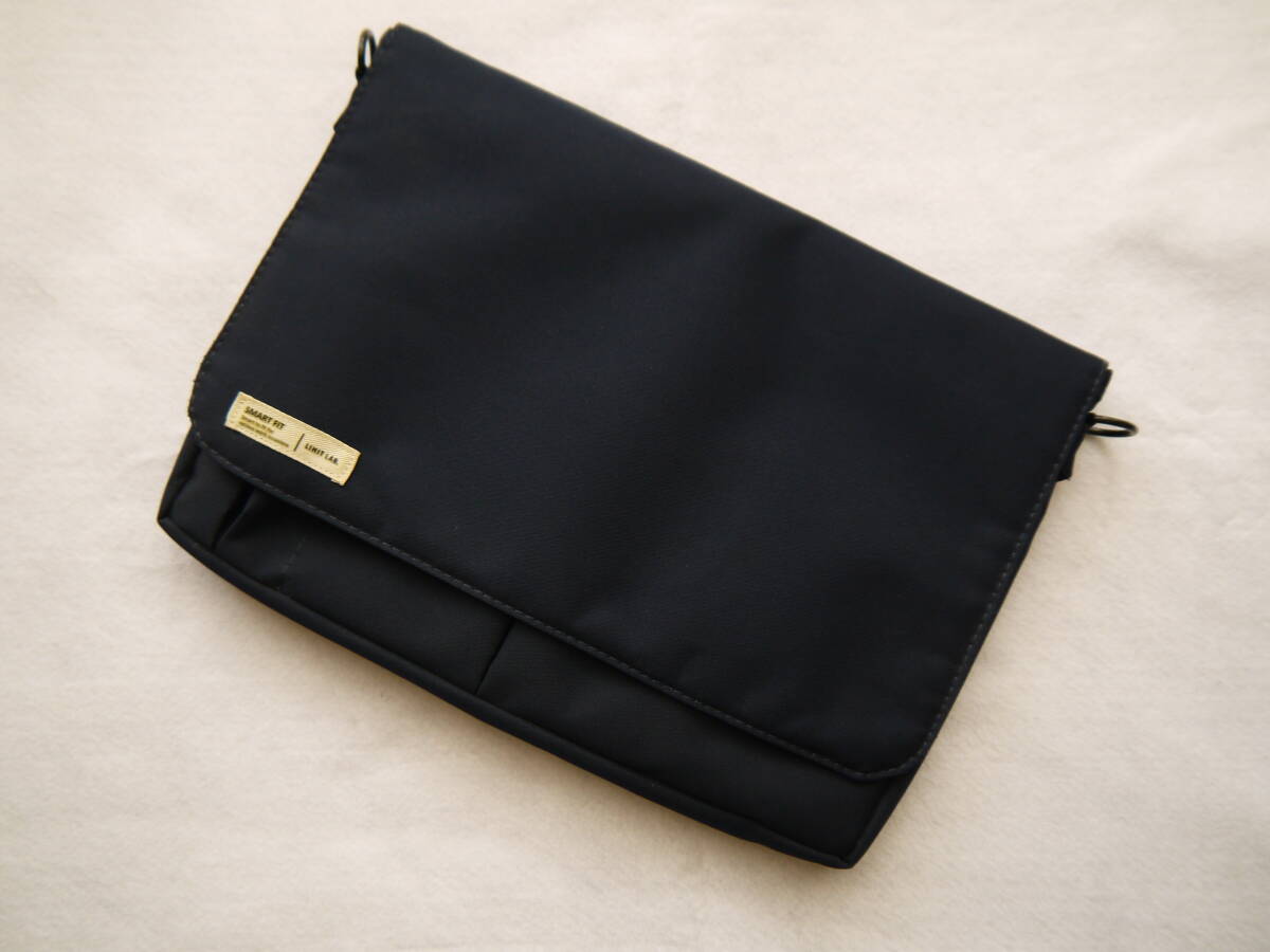☆◆美中古 使用少♪ リヒトラブ キャリングポーチ スマートフィット B5サイズ LIHIT LAB SMART FIT ブラック? ネイビー?◆☆拍卖