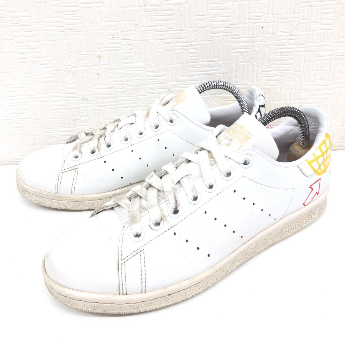 ●adidas アディダス 定番 スタンスミス 落書き風グラフィック ローカット スニーカー 24cm 白 ホワイト STAN SMITH レディース 女性用拍卖