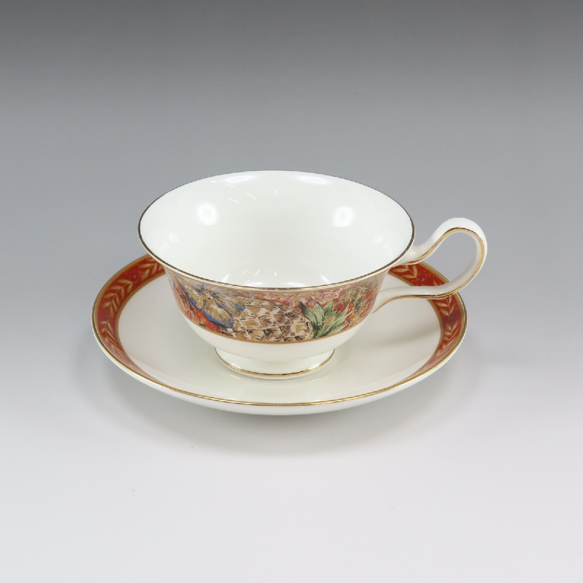 ウェッジウッド Wedgwood オーガスタス 食器 カップ&ソーサー【S121825337】中古拍卖