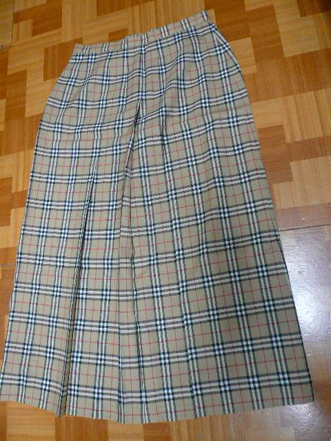 ☆Burberrys 三陽商会 前ヒダロングスカート ノバチェック 40サイズ表示 毛100%・裏地キュプラ拍卖