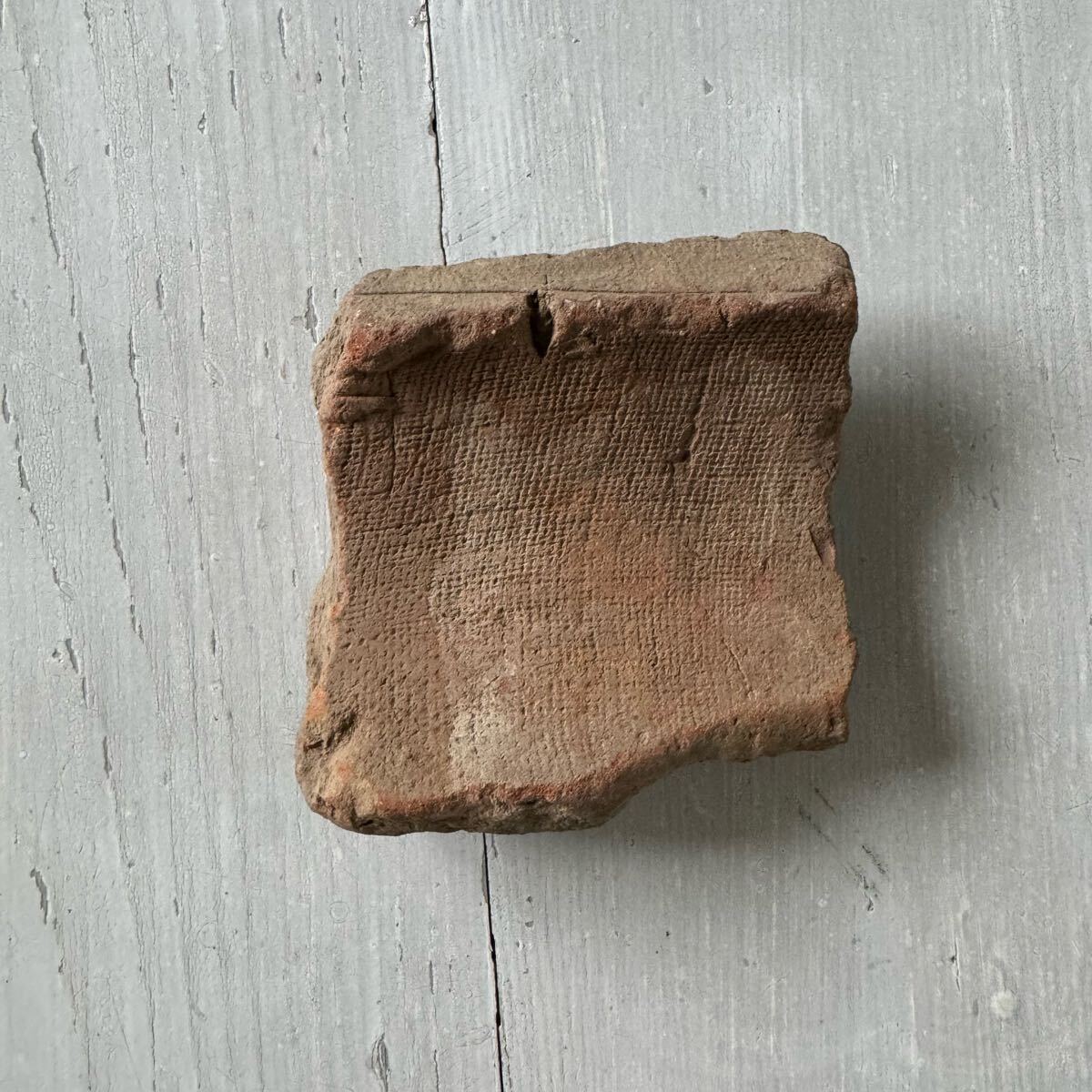 奈良時代 瓦残欠 a 布目 アンティーク 古道具 骨董 オブジェ ビンテージ 古美術拍卖