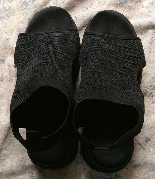 中古 ヒラキ レディースニットサンダル 黒 Mサイズ 23.0~23.5cm 37 ブラック Rowena 厚底サンダル クッションインソール used拍卖